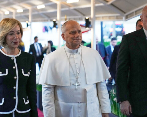 Pope Leo XIV doubles down on insistence for 2-state solution to resolve Israeli-Palestinian conflict