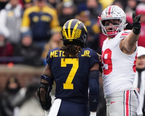 No. 1 Ohio State tops No. 15 Michigan 27-9, will play No. 2 Indiana for B10 title