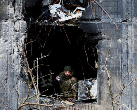 Ukrainian drone pilots look to AI for battlefield edge