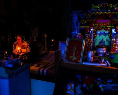 Thai family trapped by floods clings to furniture for 48 hours to survive