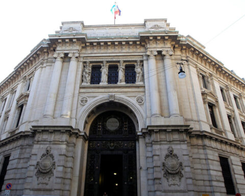 ECB urges Italy to reconsider proposal on central bank's $300 billion gold