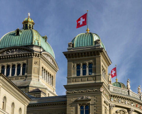 Swiss close in on relaxing restrictions on arms exports