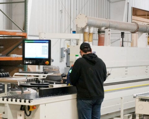 US manufacturing production flat in September