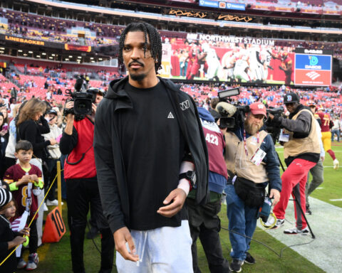 Commanders quarterback Jayden Daniels' status for Vikings game won't be known until Friday