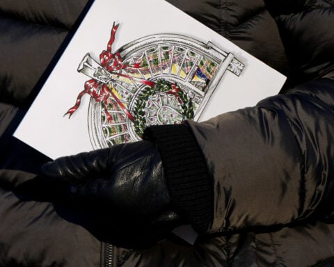 White House tours resume in time for Christmas, but they're different than before