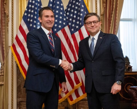 Republican Matt Van Epps is sworn in as the newest House member days after winning election