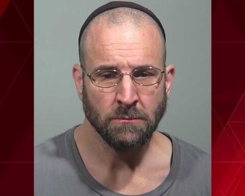 Murder suspect refuses to participate in court hearing over attire