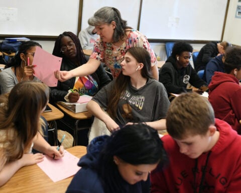 Girls and boys solve math problems differently – with similar short-term results but different long-term outcomes