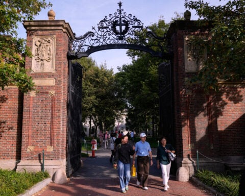 Harvard professor leaves US after arrest with pellet gun near synagogue, said he was hunting rats