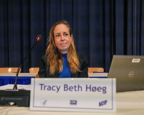 FDA in turmoil after exit of veteran cancer researcher