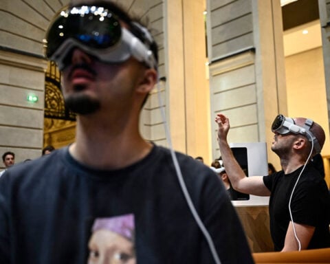 What the heck is going on at Apple?