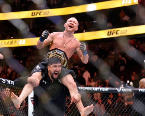 Petr Yan stunningly dominates Merab Dvalishvili to capture the bantamweight championship at UFC 323