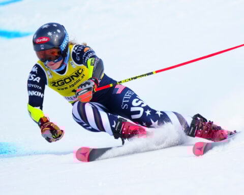 Julia Scheib of Austria uses strong final run to win giant slalom, Mikaela Shiffrin ties for 4th
