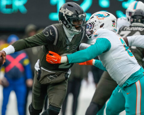Dolphins' Achane leaves with a rib injury; Jets rookie QB Cook steps in for injured Taylor
