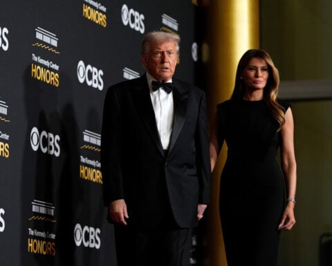 Trump hosts the Kennedy Center Honors recognizing Stallone, Kiss, Gaynor and others