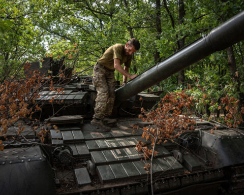 Zelensky says Ukraine will refuse to concede territory to Russia as peace talks press on