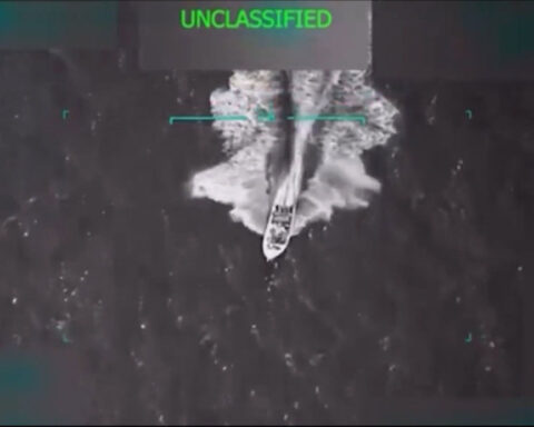 Top bipartisan lawmakers support releasing video of controversial boat strikes