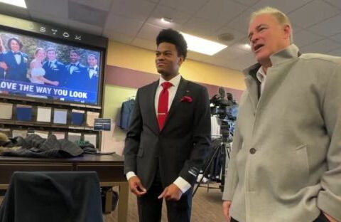 Cancer survivor buys suits for McDaniel College football seniors