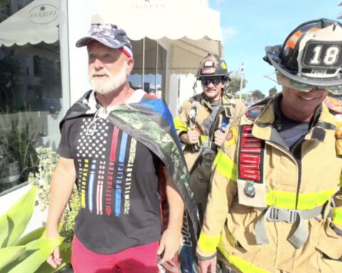 Veteran walks 98 miles to Miami to honor Surfside collapse victims