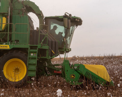 Trump announces $12 billion farmer aid package