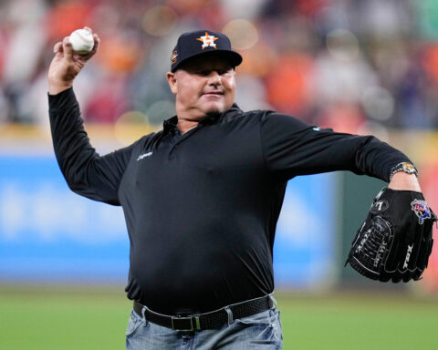 Hall of Fame chair thinks Bonds, Clemens denied entry by committee for same views held by writers