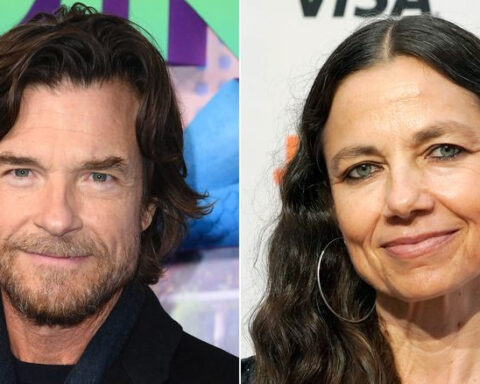 Jason Bateman makes a rare comment about his sister Justine Bateman