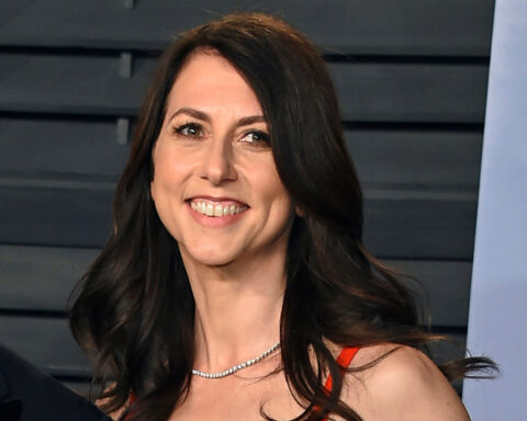Philanthropist MacKenzie Scott gave $7.1 billion to nonprofits in 2025, a major increase