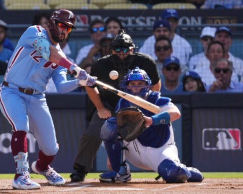 New contracts and newborns go together for Phillies' Kyle Schwarber