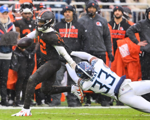 Browns' Shedeur Sanders is keeping his focus on improving after a strong 3rd start