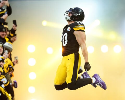 Steelers LB TJ Watt hospitalized after experiencing discomfort in his lungs