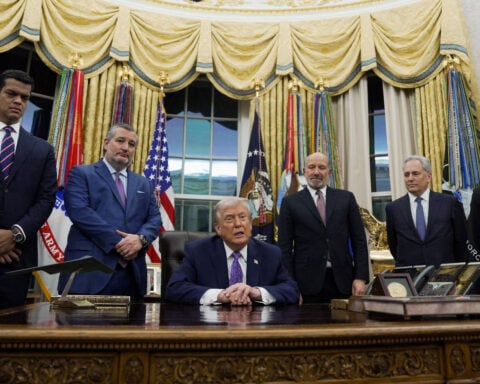 Trump signs executive order blocking states from enforcing their own regulations around AI