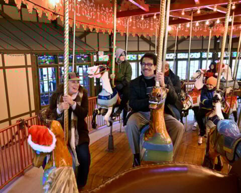 Hallmark holiday movie fans are flocking to Connecticut's quaint filming locations