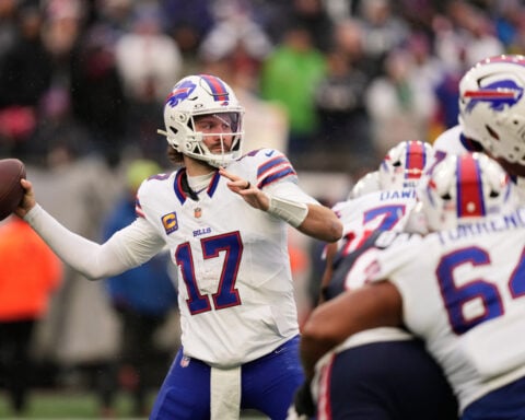Bills rally from 21-point deficit to beat Patriots 35-31, stay alive in AFC East race