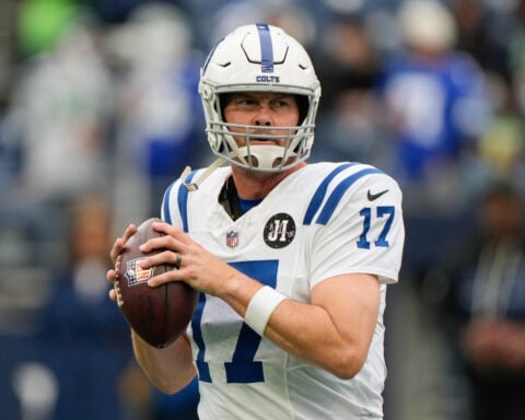 Philip Rivers starts for Colts, ending nearly 5-year retirement at age 44