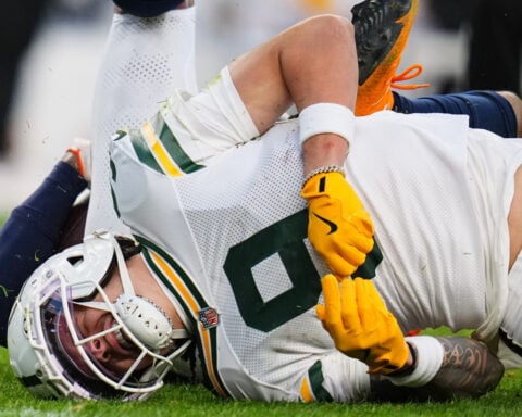 Packers star pass rusher Micah Parsons feared to have torn ACL, AP source says