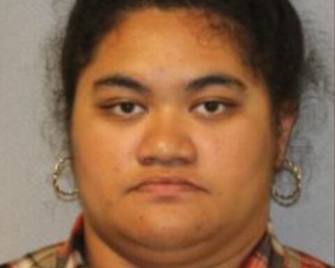 Woman indicted for allegedly stealing $40,000 from bank customers
