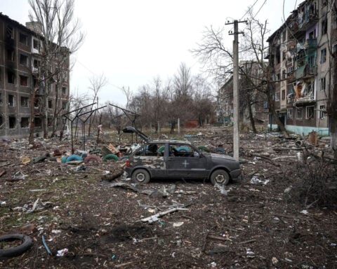 Trump says end to Ukraine war closer than ever, but US officials caution security guarantee offers won’t last forever