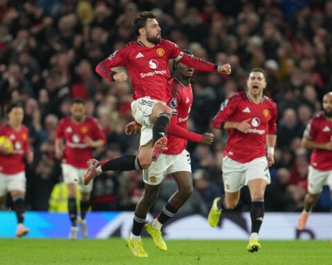 Man United and Bournemouth draw 4-4 in Premier League thriller