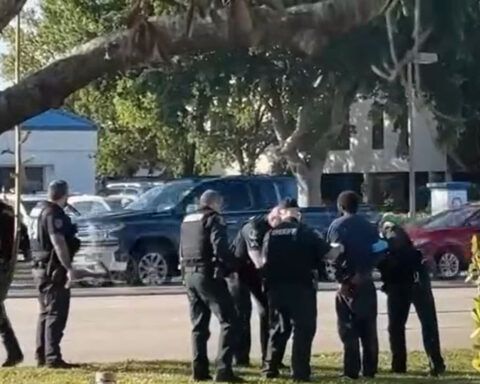 Man accused of breaking into Whiskey Creek apartment, choking police K-9