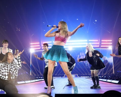 The Taylor Swift docuseries finally turned me into a Swiftie