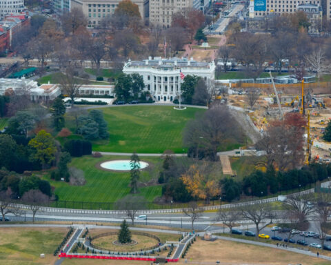 Federal judge says he's inclined to deny preservationists' request to halt Trump's ballroom project