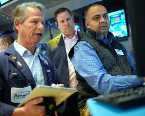 More drops for AI stocks drag Wall Street toward a 4th straight loss