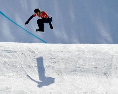 Olympic champ and new mom Lindsey Jacobellis will be in NBC booth, but she's not retiring