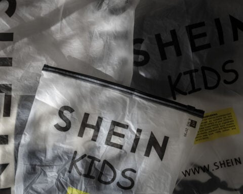 $1 billion in de minimis tariff revenue has been collected since loophole closed