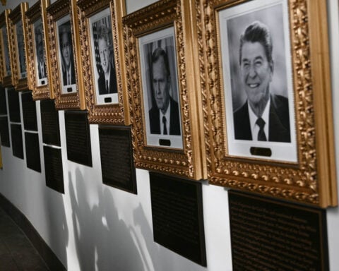 New plaques on Trump’s ‘Presidential Walk of Fame’ offer pointed descriptions of predecessors