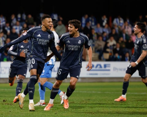 Mbappé scores twice in Real Madrid's narrow Copa del Rey win over 3rd-tier Talavera