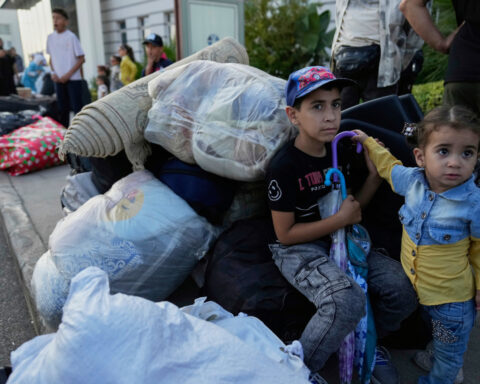 UN official says lifting US sanctions on Syria could encourage refugee returns