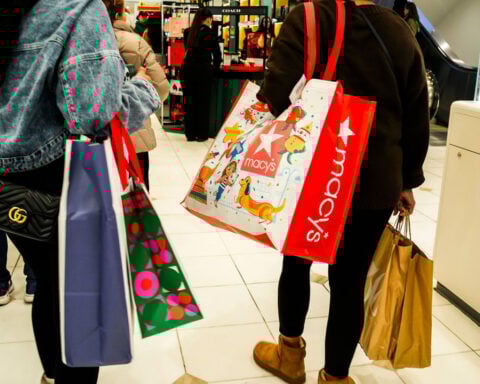 Inflation cooled in November to 2.7%