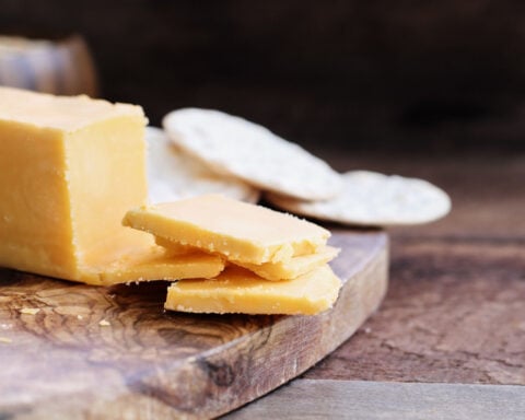 Does high-fat dairy prevent dementia? Not so fast, experts say