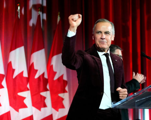 Canada and the US to launch formal talks to review their free trade agreement in mid-January